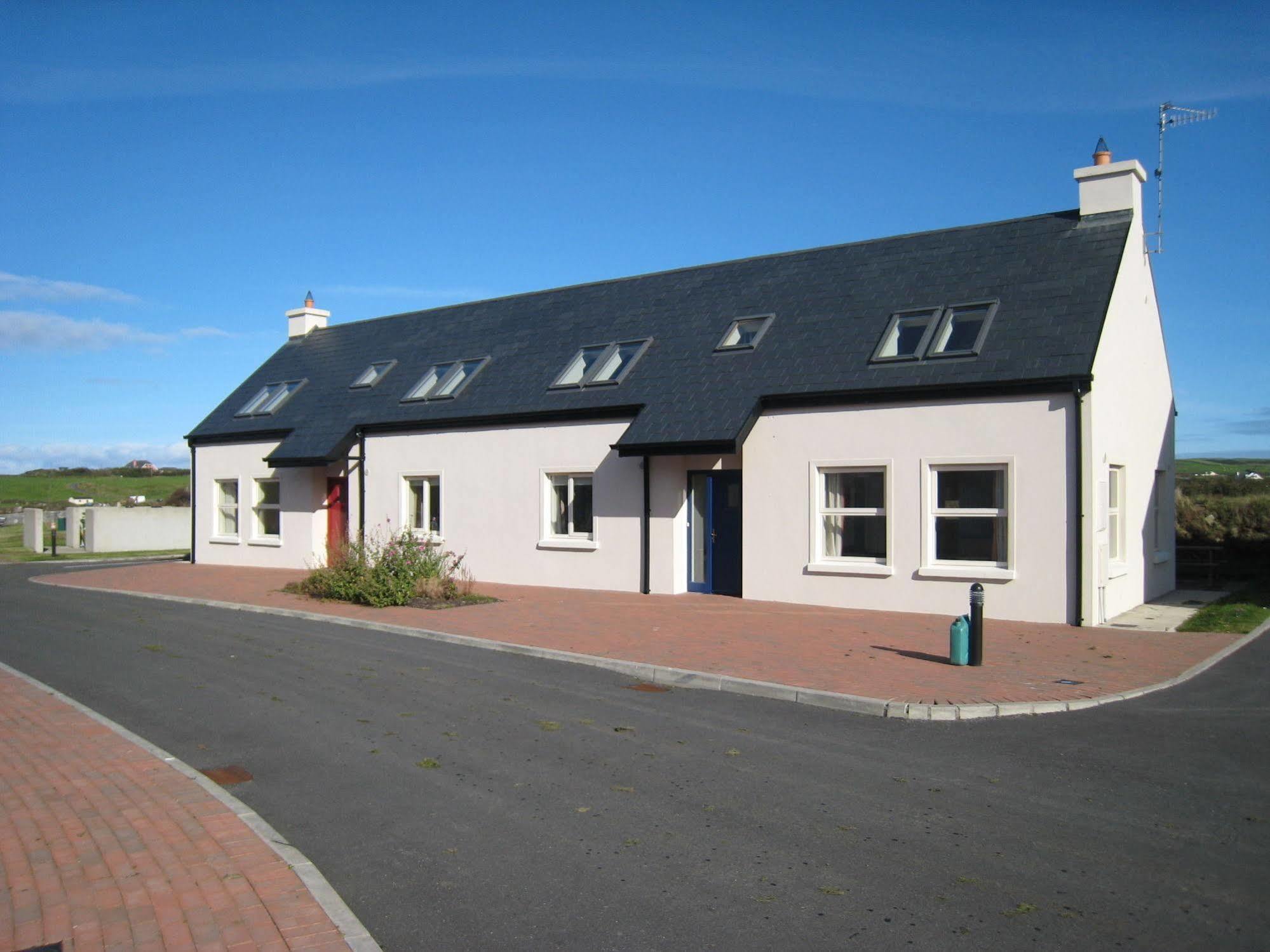 Doolin Village Lodges Exterior foto